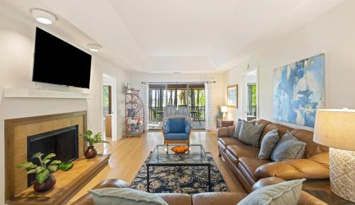 Three-Bedroom Vacation Home 