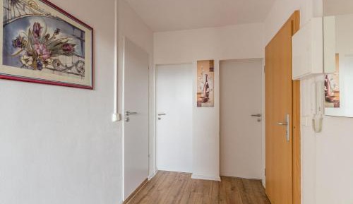 Standard Twin Room with Shared Bathroom