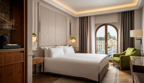 Classic King Room with Balcony