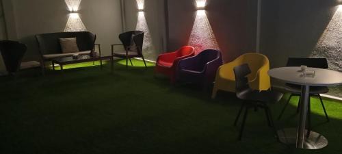 Apartment with Pool View 