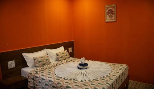 Deluxe Double or Twin Room with Pool View