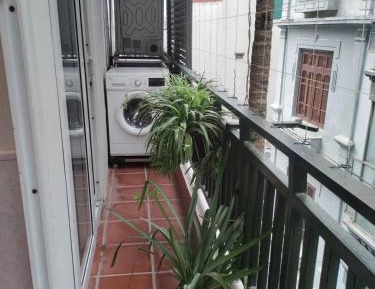 One-Bedroom Apartment with City View