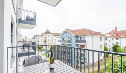 One-Bedroom Apartment with Balcony