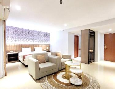 Superior King Room