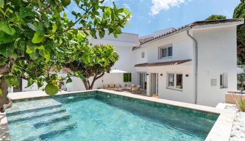 Deluxe Villa