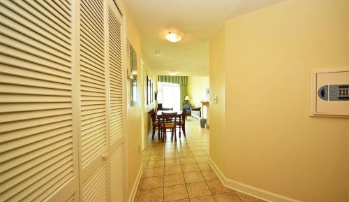 2 Bedroom 2 Bath Oceanfront Condo with 1 King, 2 Queens and 1 Sleeper Sofa - T20 