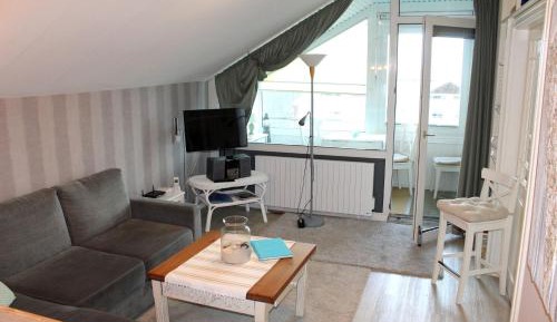 One-Bedroom Apartment with Sea View