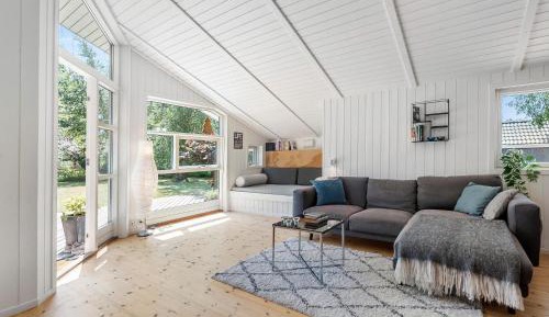 Three-Bedroom Holiday Home 