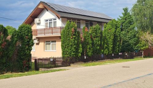 Three-Bedroom Apartment with Balcony