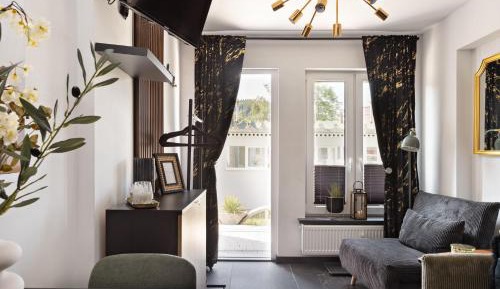 Double or Twin Room with Private Bathroom