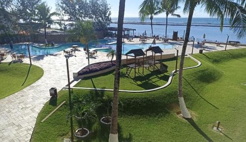 Deluxe Two-Bedroom Apartment with Garden View