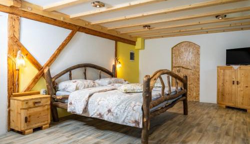 Double Room with Private Bathroom