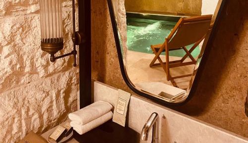 Suite with Private Pool