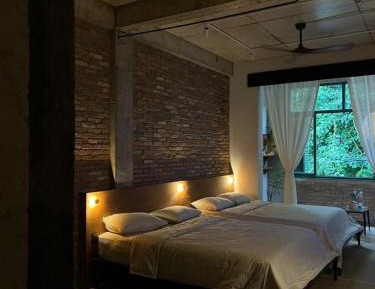 Quadruple Room with Private Bathroom