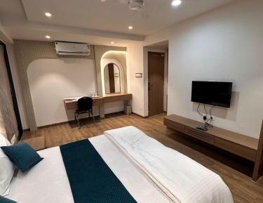Superior King Room