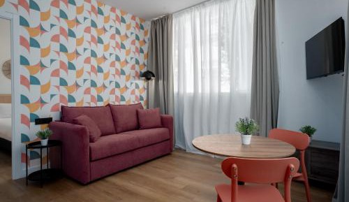 One-Bedroom Apartment