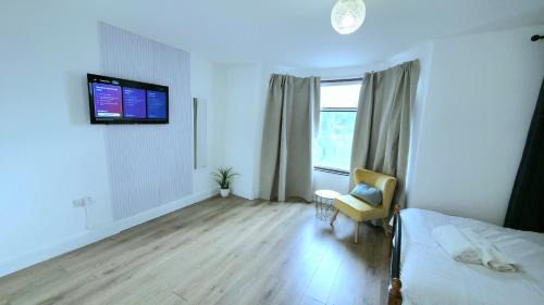 Deluxe Double Room with Extra Bed