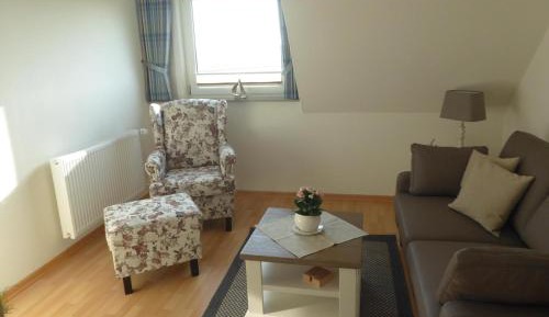 One-Bedroom Apartment with Terrace