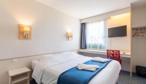 Double or Twin Room with Private Bathroom