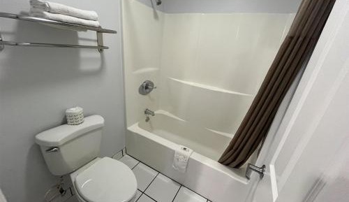 King Room - Non-Smoking