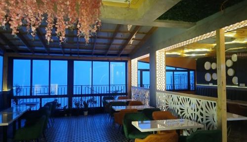 King Room with Balcony