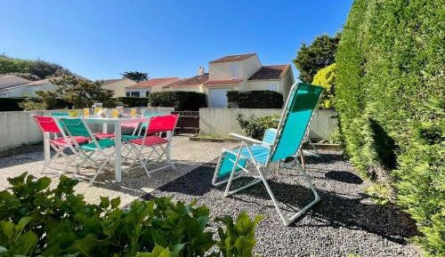 Holiday Home (6 Adults)