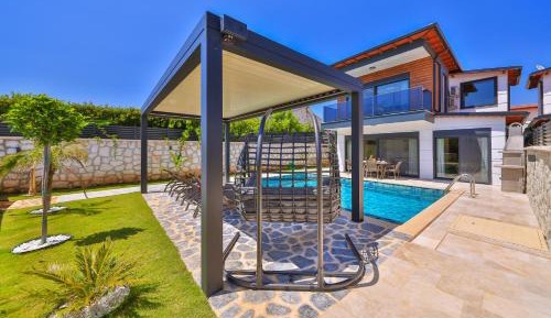 Villa with Private Pool
