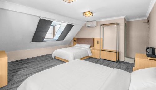 Superior Twin Room