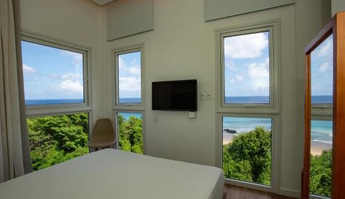 Deluxe Suite with Sea View