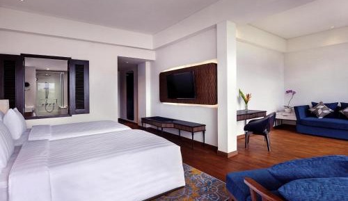 Junior Suite with Twin Beds