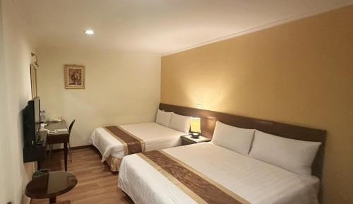 Classic Quadruple Room