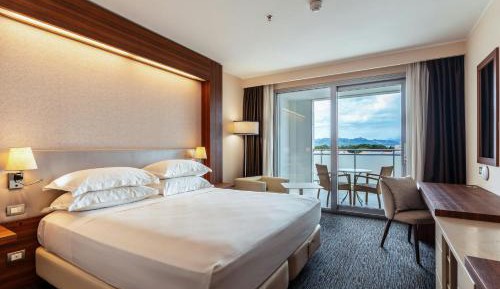 Superior King Room with Balcony