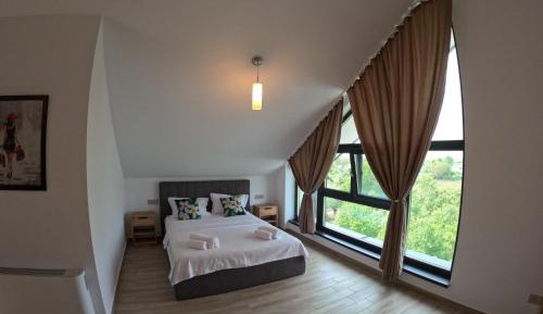 Triple Room with Garden View