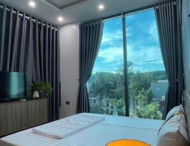 King Room with Mountain View