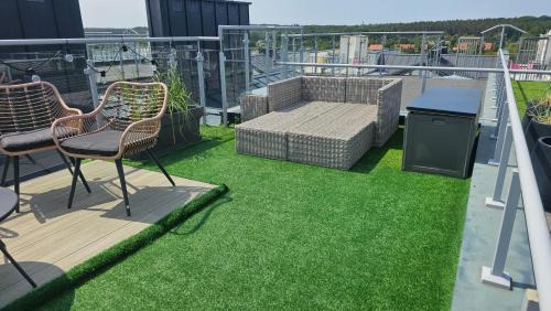 One-Bedroom Apartment with Terrace