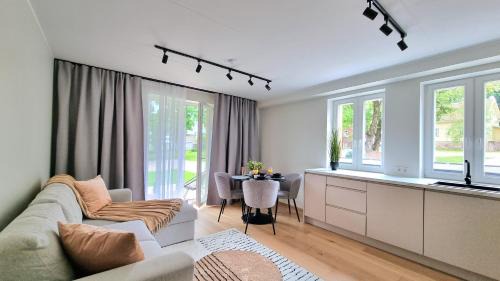 One-Bedroom Apartment with Terrace