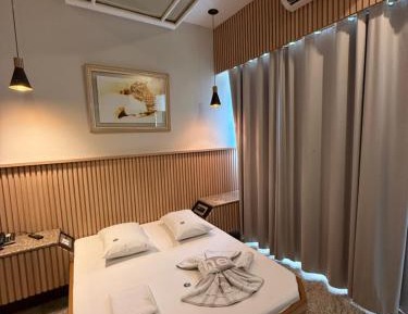 Suite with Spa Bath (2 Adults)