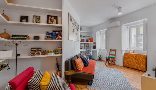 Superior One-Bedroom Apartment