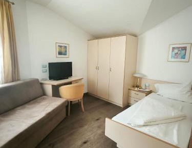 Economy Single Room