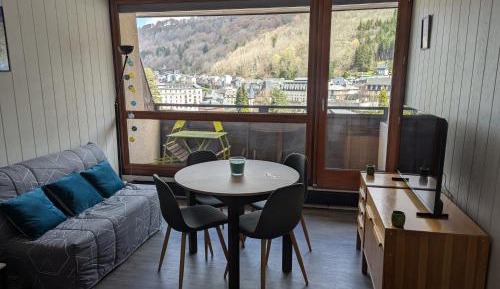 One-Bedroom Apartment with Balcony and Mountain View  