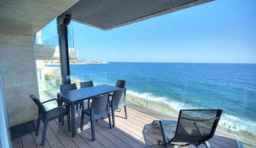 Three-Bedroom Apartment with Sea View