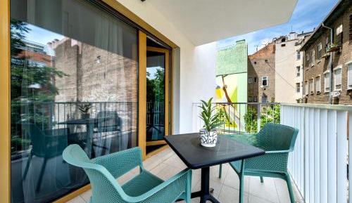 One-Bedroom Apartment - Non-Smoking