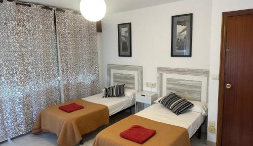 Twin Room with Shared Bathroom