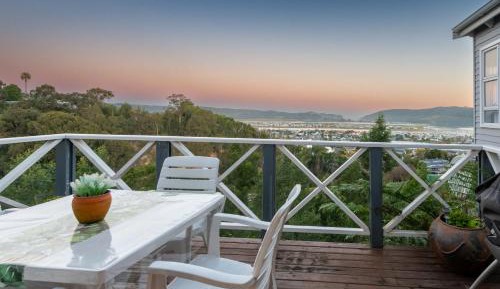 Two-Bedroom Apartment with Lake View