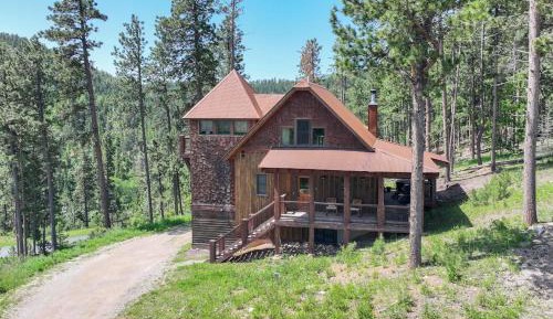 Four-Bedroom Holiday Home