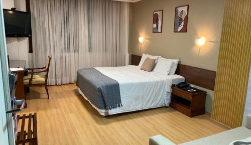 Deluxe Suite with Spa Bath