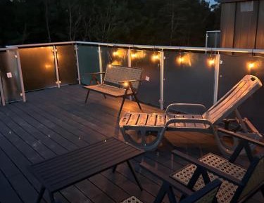One-Bedroom Apartment with Terrace