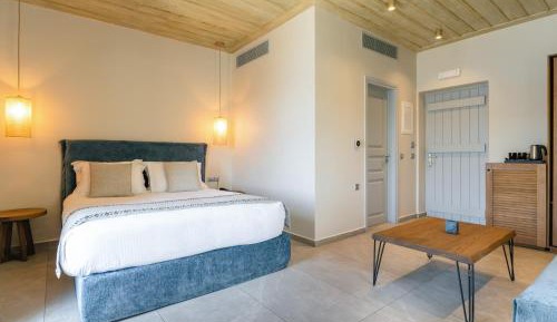 Triple Room with Sea View