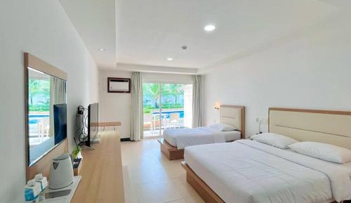 Twin Room with Pool View