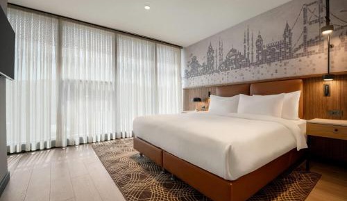 Deluxe Room with City View